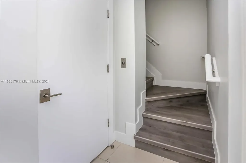 645 NE 9th Avenue Fort Lauderdale FL 33304