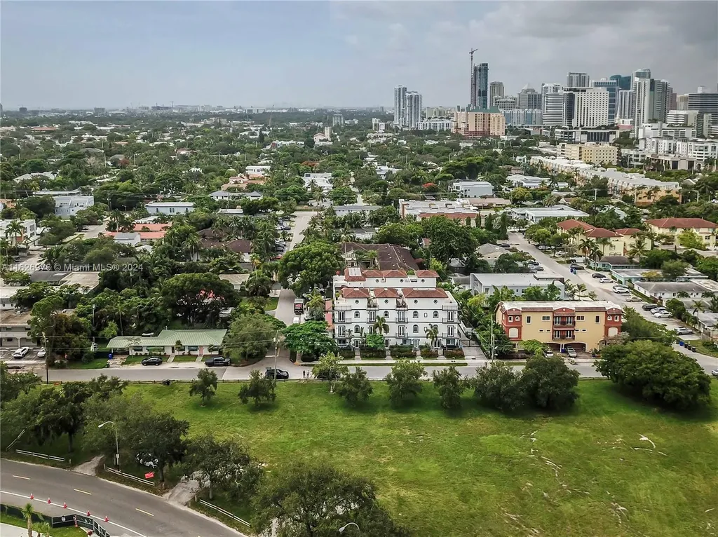 645 NE 9th Avenue Fort Lauderdale FL 33304