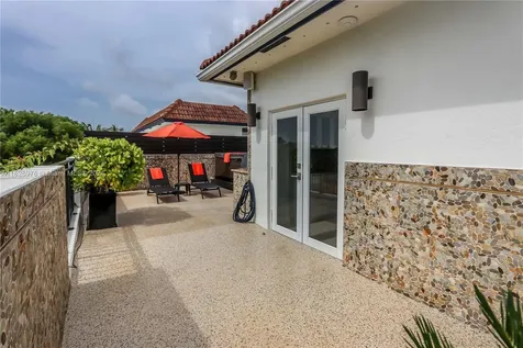 645 NE 9th Avenue Fort Lauderdale FL 33304