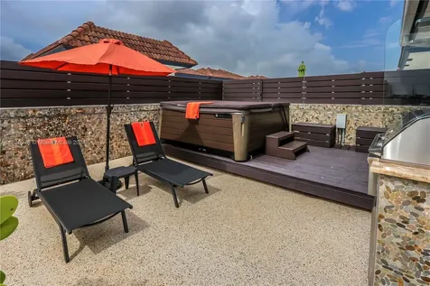 645 NE 9th Avenue Fort Lauderdale FL 33304