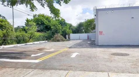 16525 NW 27th Avenue Miami Gardens FL 33054