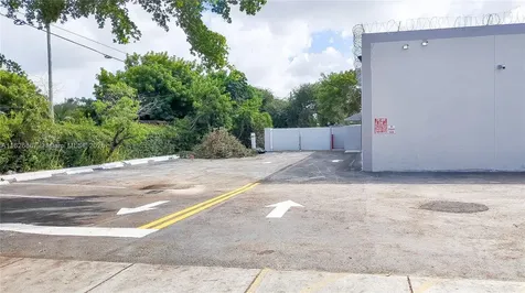 16525 NW 27th Avenue Miami Gardens FL 33054