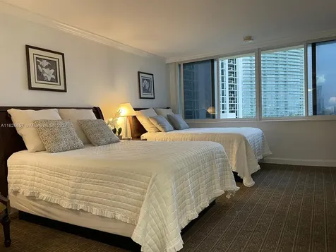 19201 Collins Avenue Sunny Isles Beach FL 33160