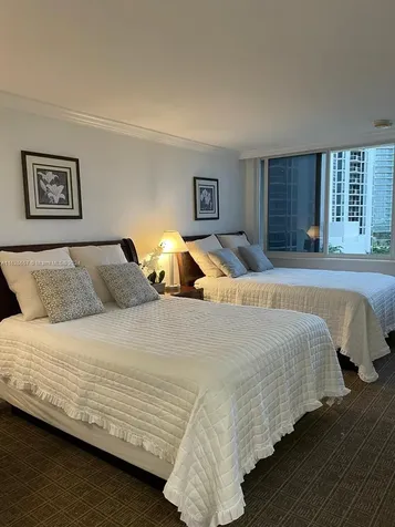 19201 Collins Avenue Sunny Isles Beach FL 33160