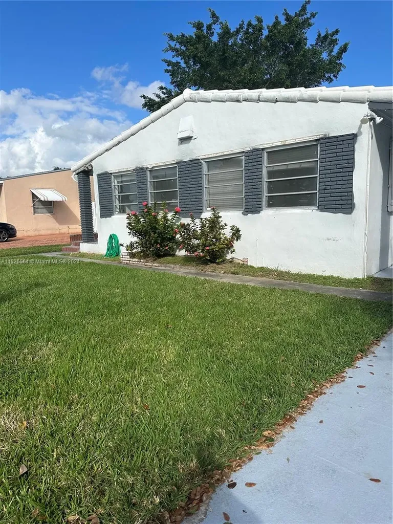 1619 Moffett Street Hollywood FL 33020
