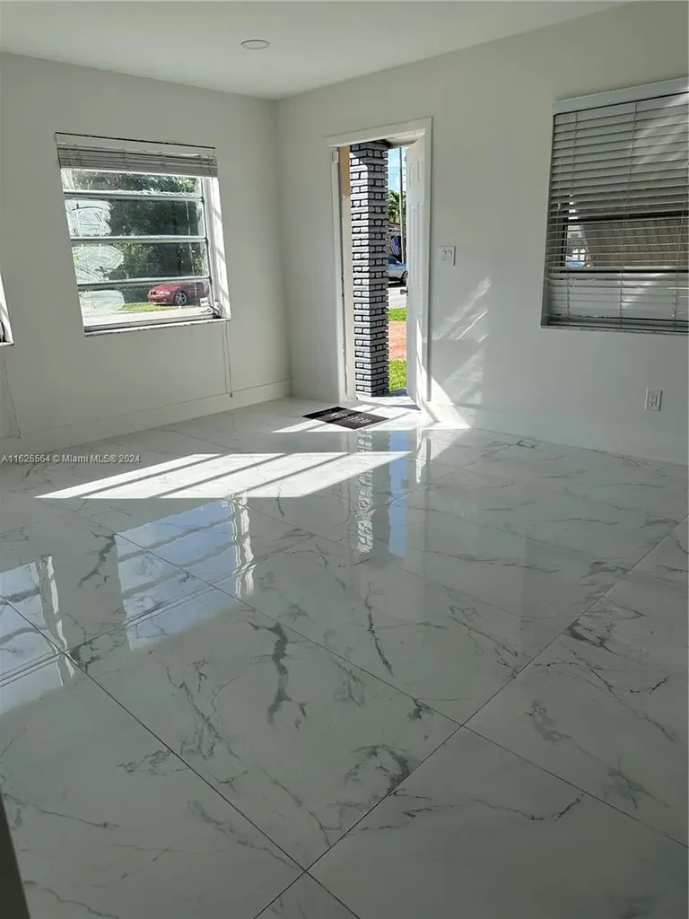 1619 Moffett Street Hollywood FL 33020