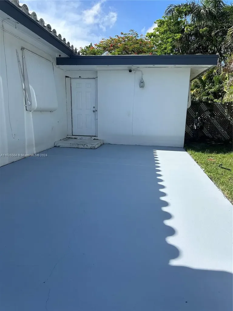 1619 Moffett Street Hollywood FL 33020