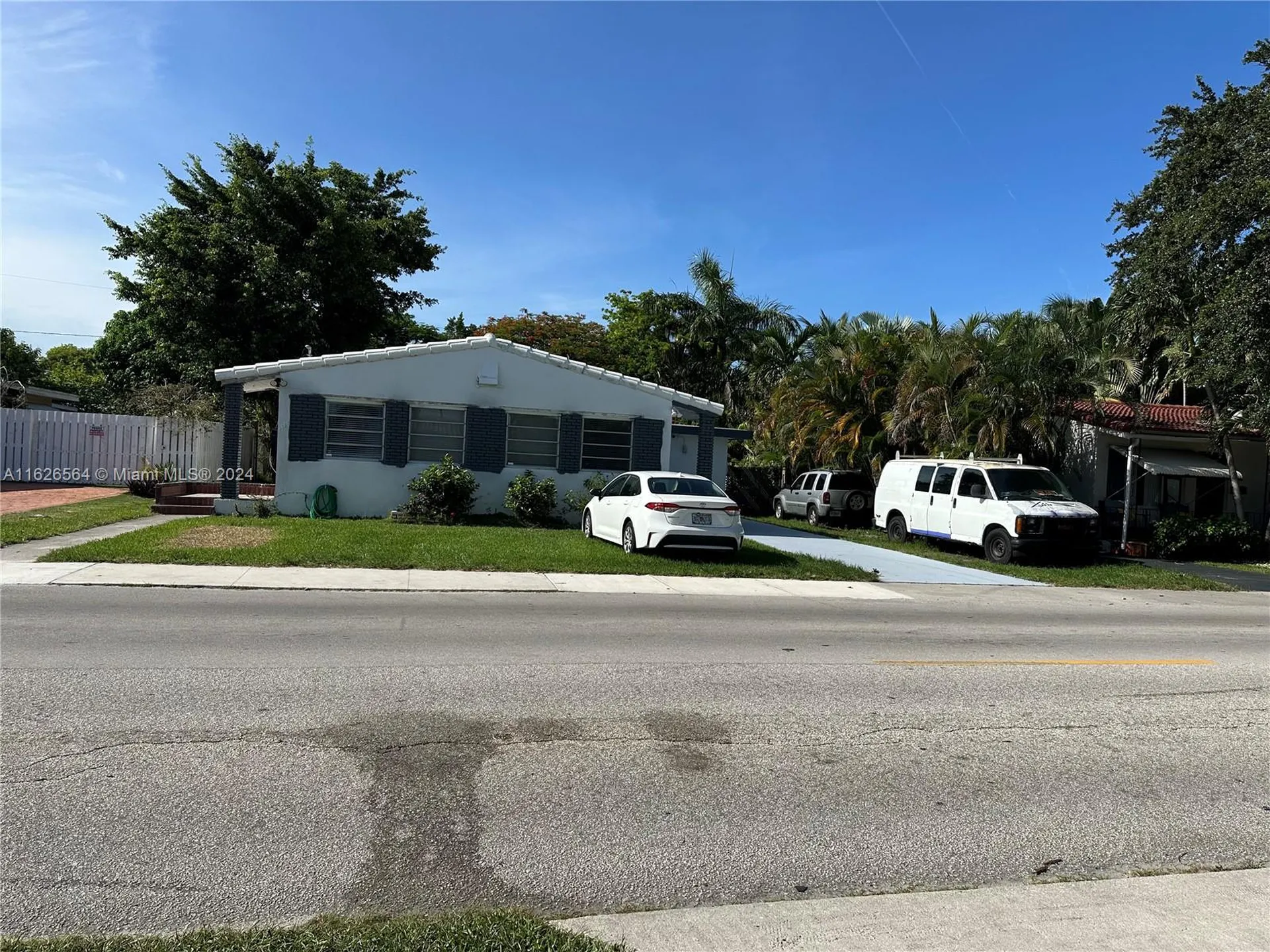 1619 Moffett Street Hollywood FL 33020