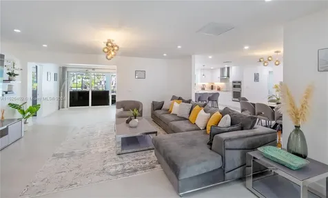 1575 Osprey Avenue Naples FL 34102