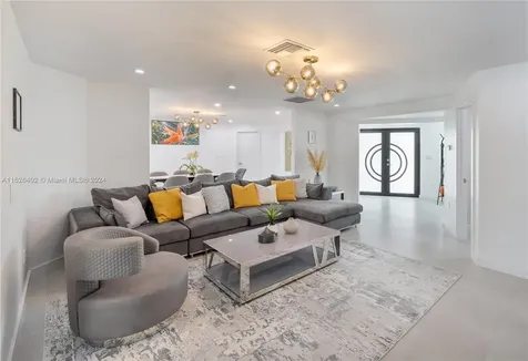 1575 Osprey Avenue Naples FL 34102