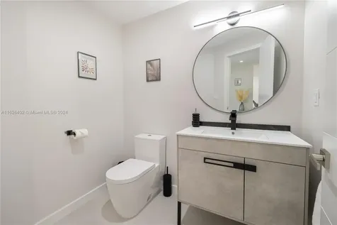 1575 Osprey Avenue Naples FL 34102