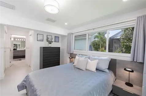1575 Osprey Avenue Naples FL 34102
