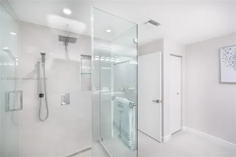 1575 Osprey Avenue Naples FL 34102