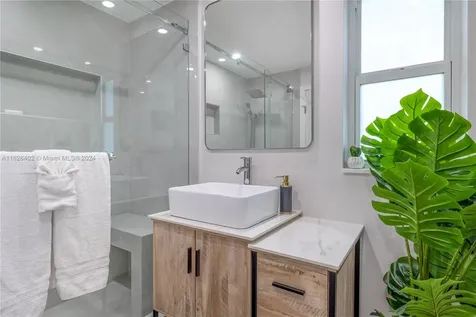 1575 Osprey Avenue Naples FL 34102