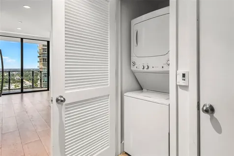 121 NE 34th Street Miami FL 33137