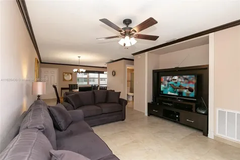 3135 S Ocean Drive Hallandale Beach FL 33009