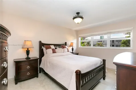 3135 S Ocean Drive Hallandale Beach FL 33009