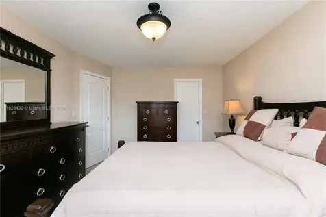 3135 S Ocean Drive Hallandale Beach FL 33009