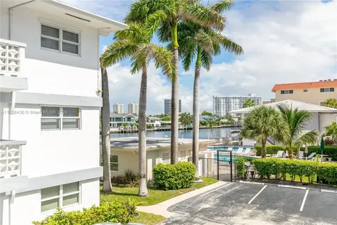 3135 S Ocean Drive Hallandale Beach FL 33009