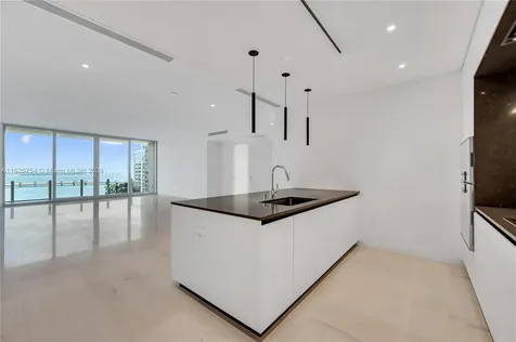 300 Biscayne Boulevard Way Miami FL 33131