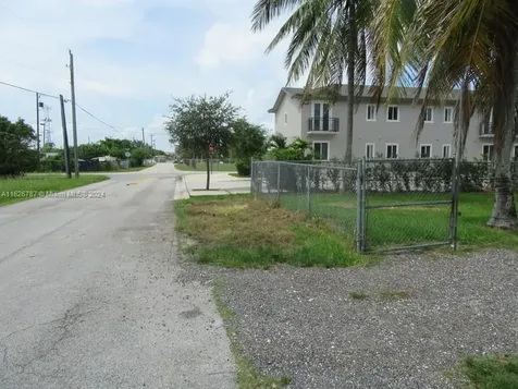 24925 SW 134th Court Homestead FL 33032