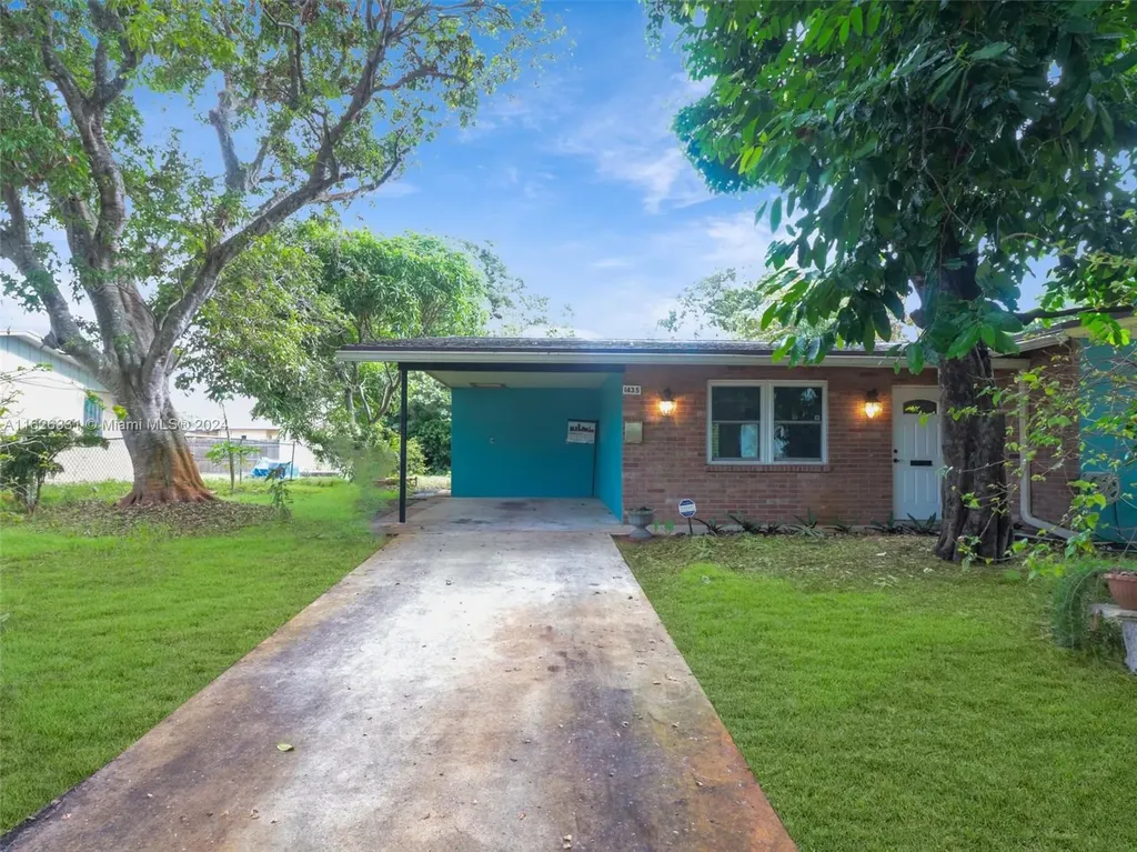1435 W Trammell Street Lantana FL 33462