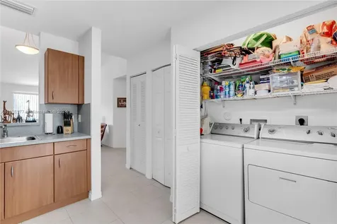 6706 SW 115th Court Miami FL 33173