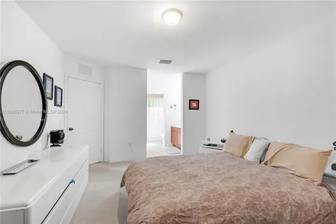 6706 SW 115th Court Miami FL 33173