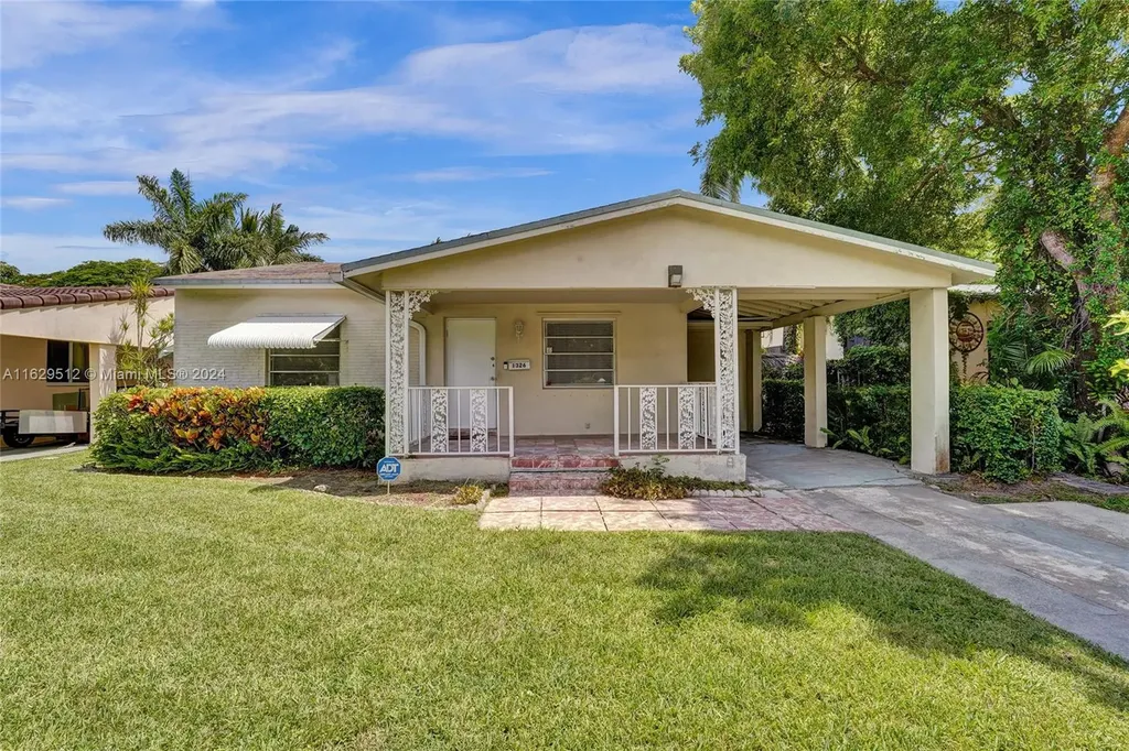1326 Jackson Street Hollywood FL 33019