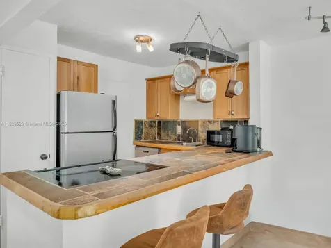 7403 SW 82nd Street Miami FL 33143