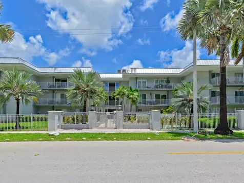 7403 SW 82nd Street Miami FL 33143