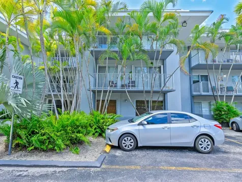 7403 SW 82nd Street Miami FL 33143
