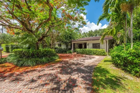 7620 SW 59th Avenue South Miami FL 33143