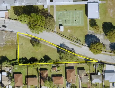 1895 NW 75 Street Miami FL 33147
