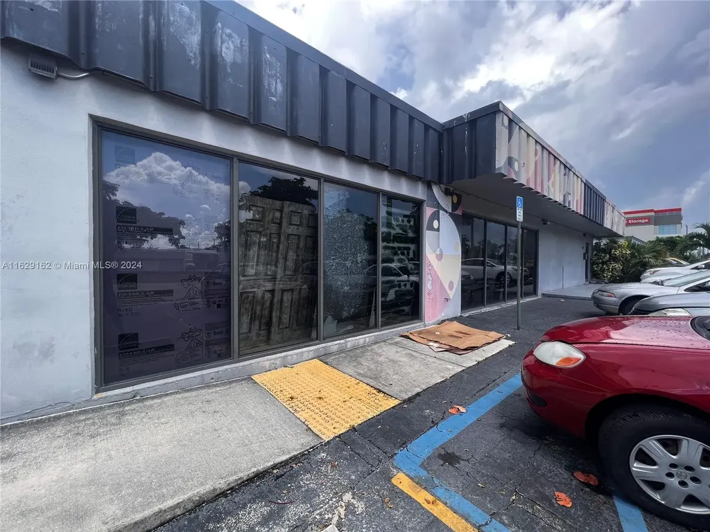 1100 S Dixie Highway Hollywood FL 33020
