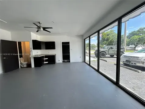 1100 S Dixie Highway Hollywood FL 33020