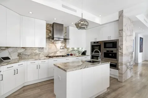 17749 Collins Avenue Sunny Isles Beach FL 33160