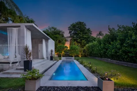 624 W 47th Street Miami Beach FL 33140