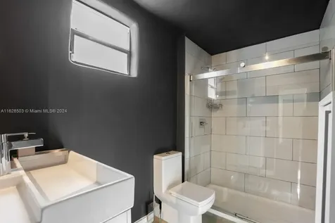 624 W 47th Street Miami Beach FL 33140