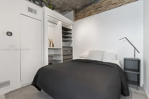 624 W 47th Street Miami Beach FL 33140