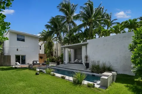624 W 47th Street Miami Beach FL 33140