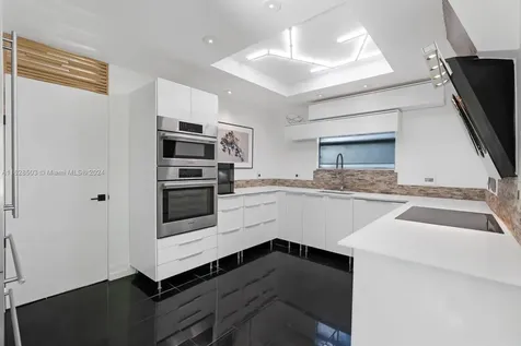 624 W 47th Street Miami Beach FL 33140