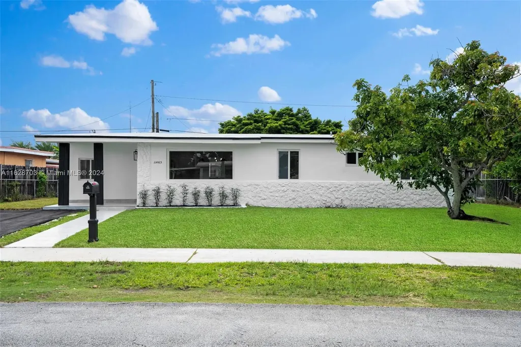 11465 SW 50th Terrace Miami FL 33165