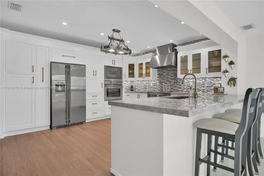7220 SW 65th Avenue South Miami FL 33143