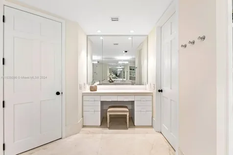 5221 Fisher Island Drive Miami Beach FL 33109