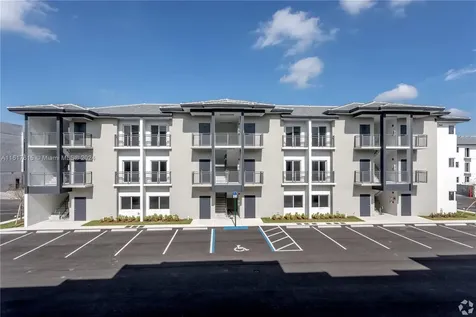 243 W 77th Street Hialeah FL 33014