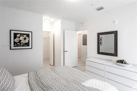 243 W 77th Street Hialeah FL 33014