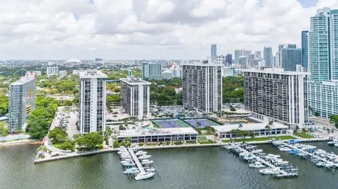 1915 Brickell Avenue Miami FL 33129