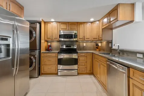 1915 Brickell Avenue Miami FL 33129