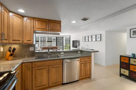 1915 Brickell Avenue Miami FL 33129